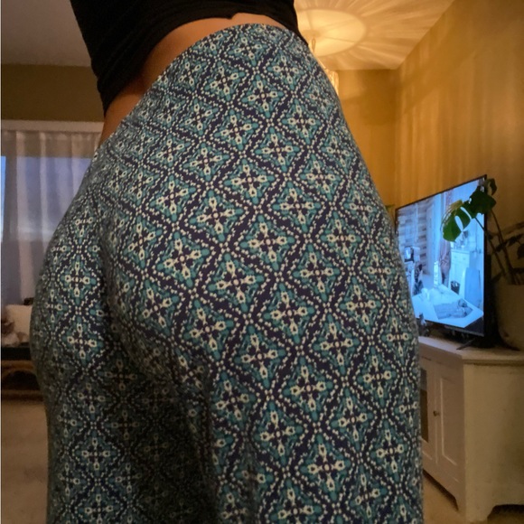 Cute capri pants - Picture 3 of 4